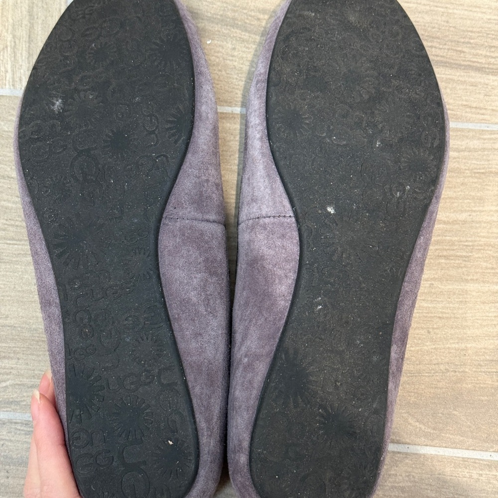 UGG Australia Suede Rhinestone Bow Slippers Flats Size 7.5 - Picture 5 of 5